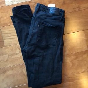 Levi’s 721 High Rise Skinny Jean in Black